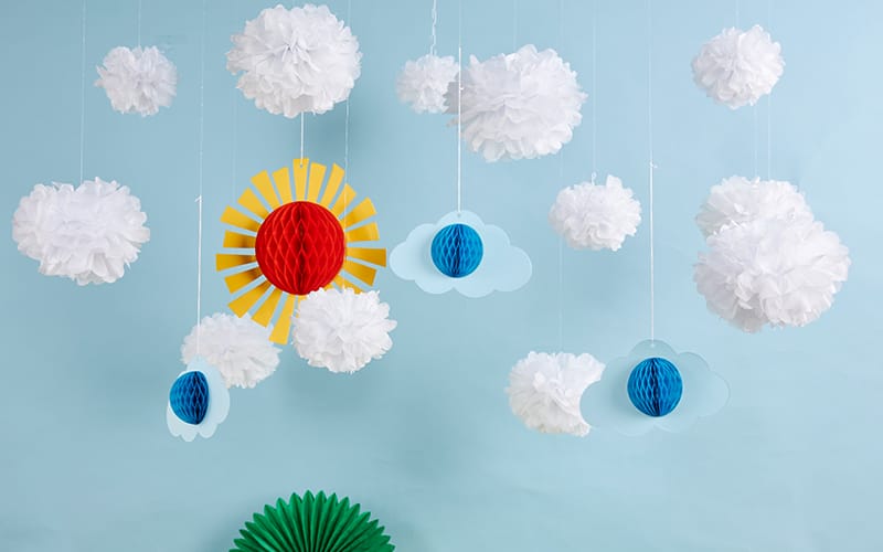White Paper Flower Pompoms For Wall Decorations