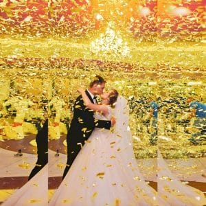 gold confetti for wedding party