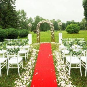 red outdoor rugs for wedding