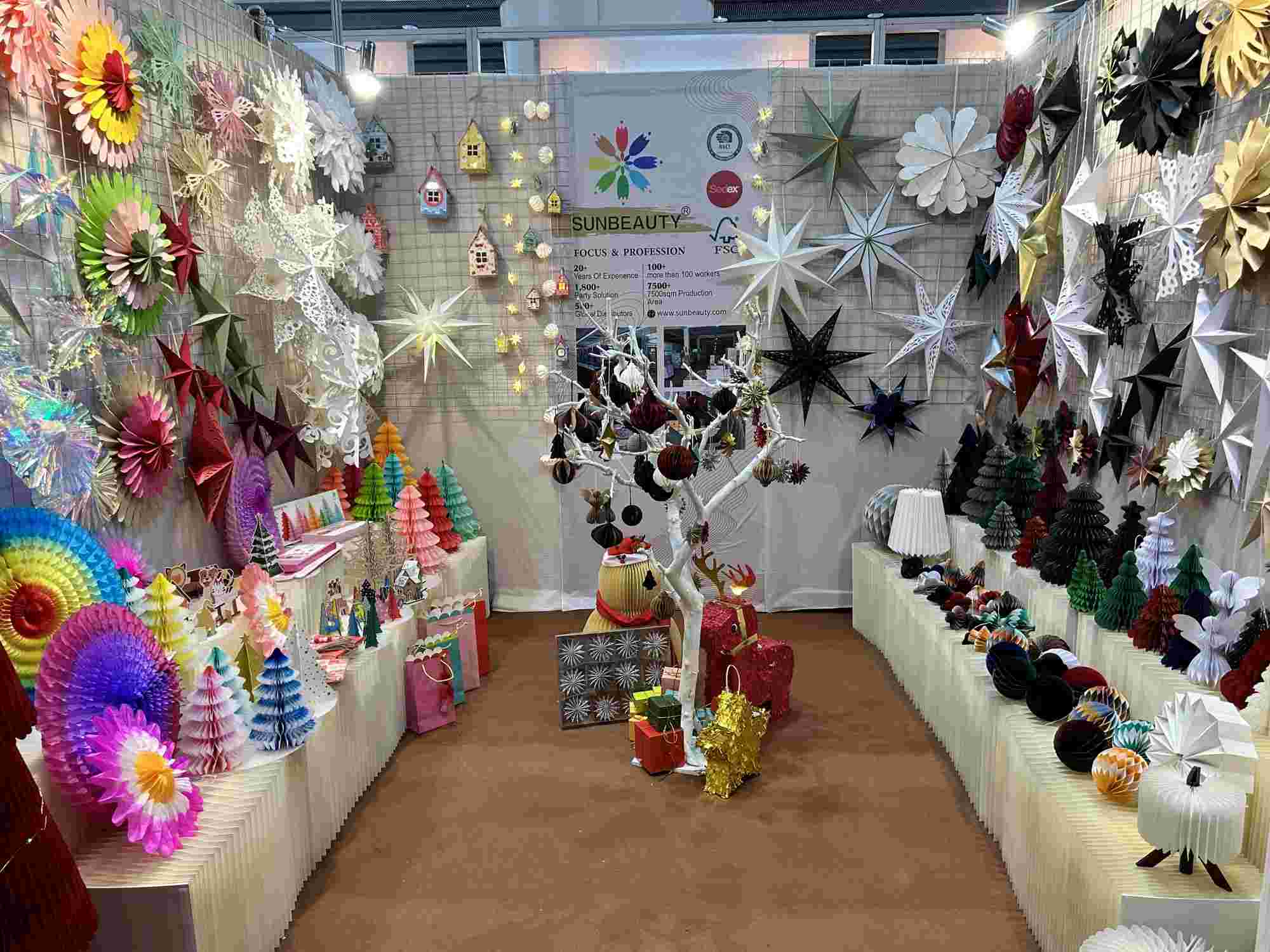 Christmas party decorations fair 2023 Ganton fair