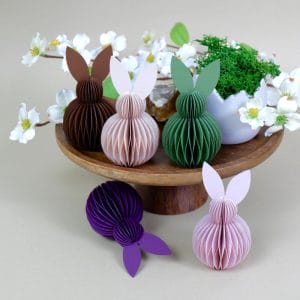 Easter table centerpieces bunny paper decoations with flowers