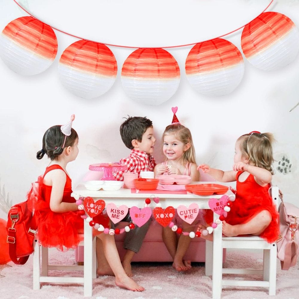 Red Decorative Paper Lanterns Reusable Round Paper Lanterns