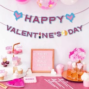 Tailored Blue and Pink Valentines Day Paper Garland Manufacturer