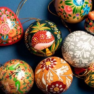 Bespoke Christmas Ornaments Supplier of Custom Vintage Floral Paper Pulp Baubles