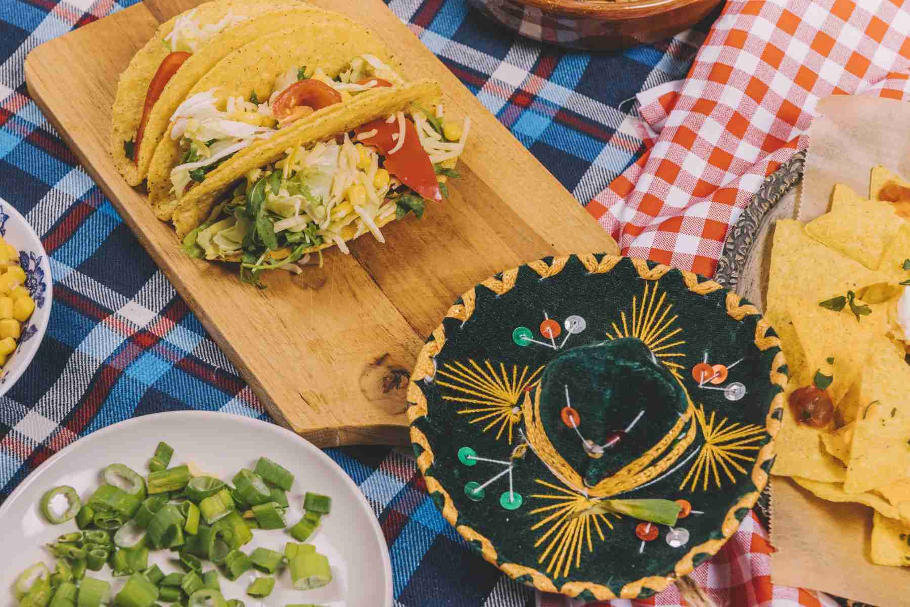 Cinco de Mayo Celebrations food yummy mexican food cutting board
