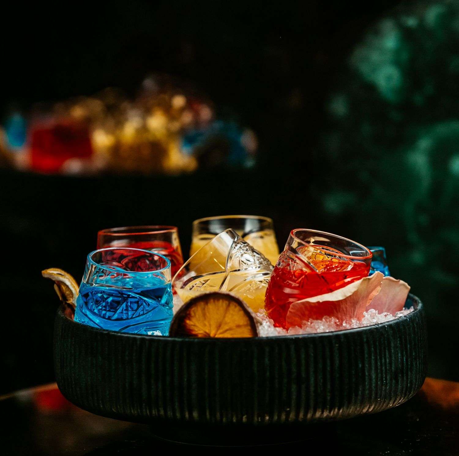 blue lagoon sangria lemonade glasses inside ice t