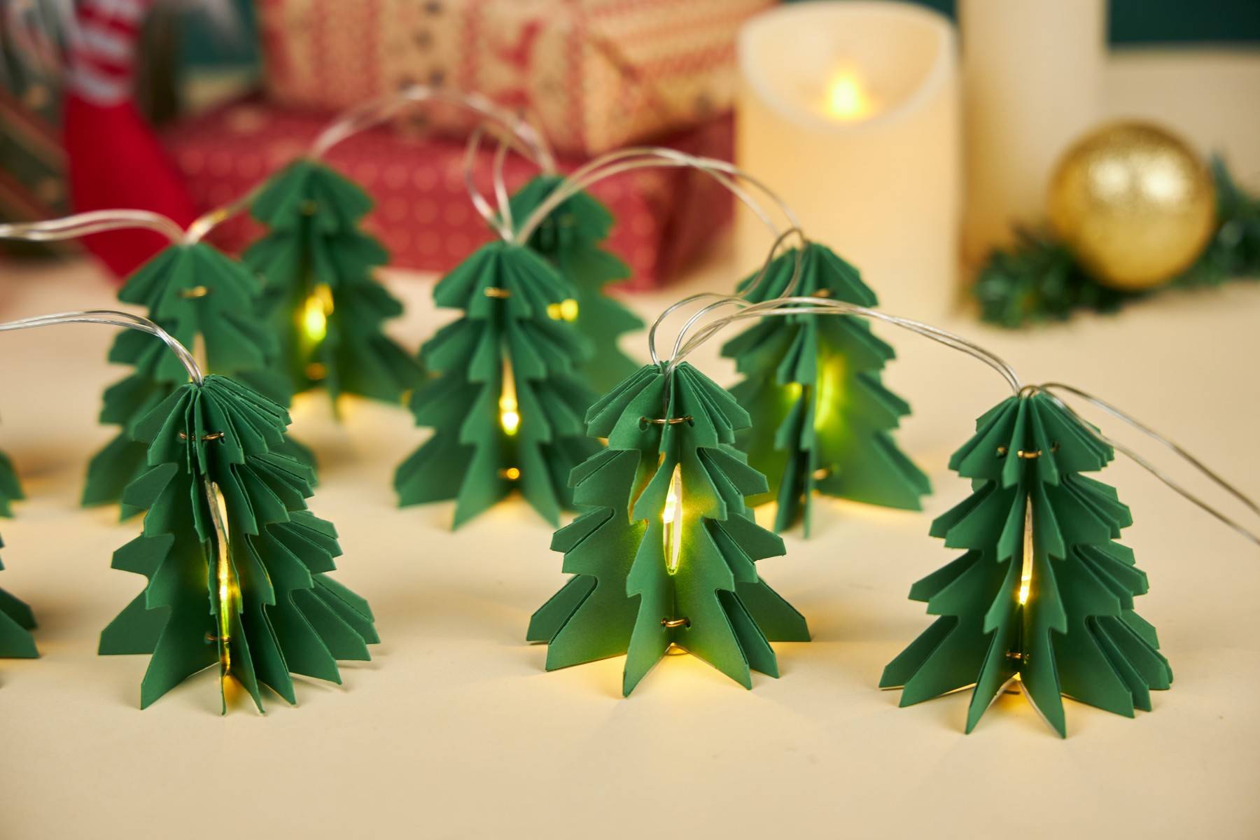 Material Choices Christmas Tree LED Lights