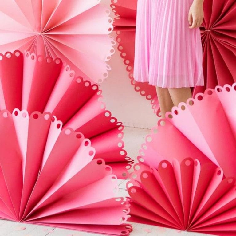 Giant-Paper-Fans-Web-0005