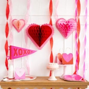 Honeycomb Hearts Valentine's Day Decor