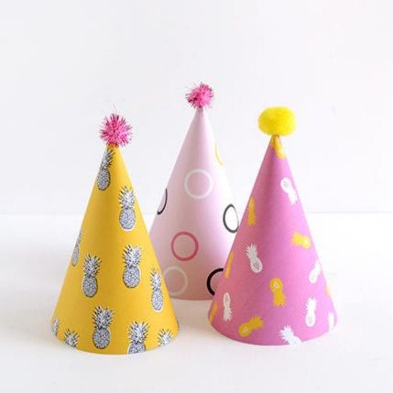 Printable pineapple party hats (4)