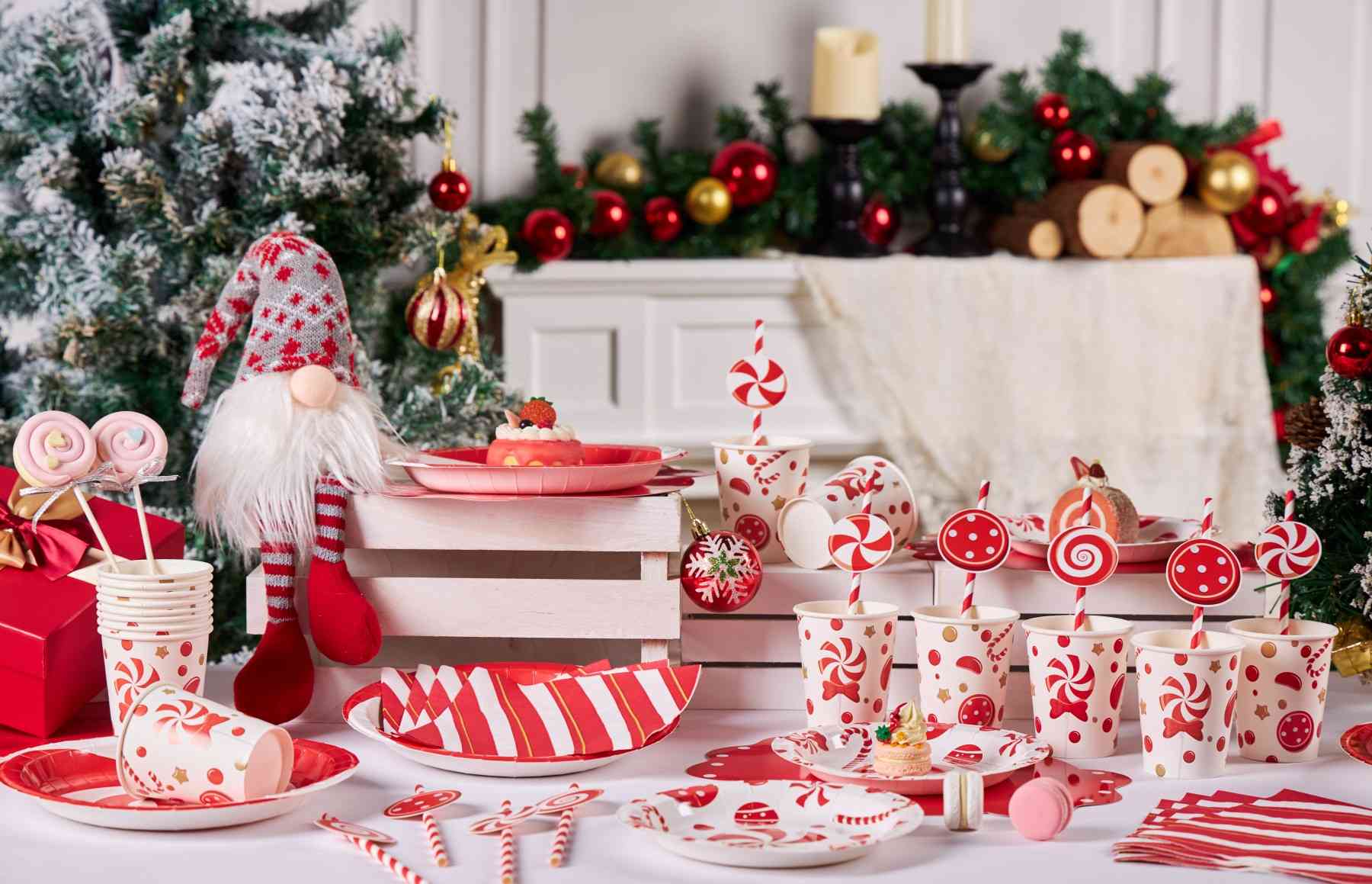 trendy Christmas tableware decorations