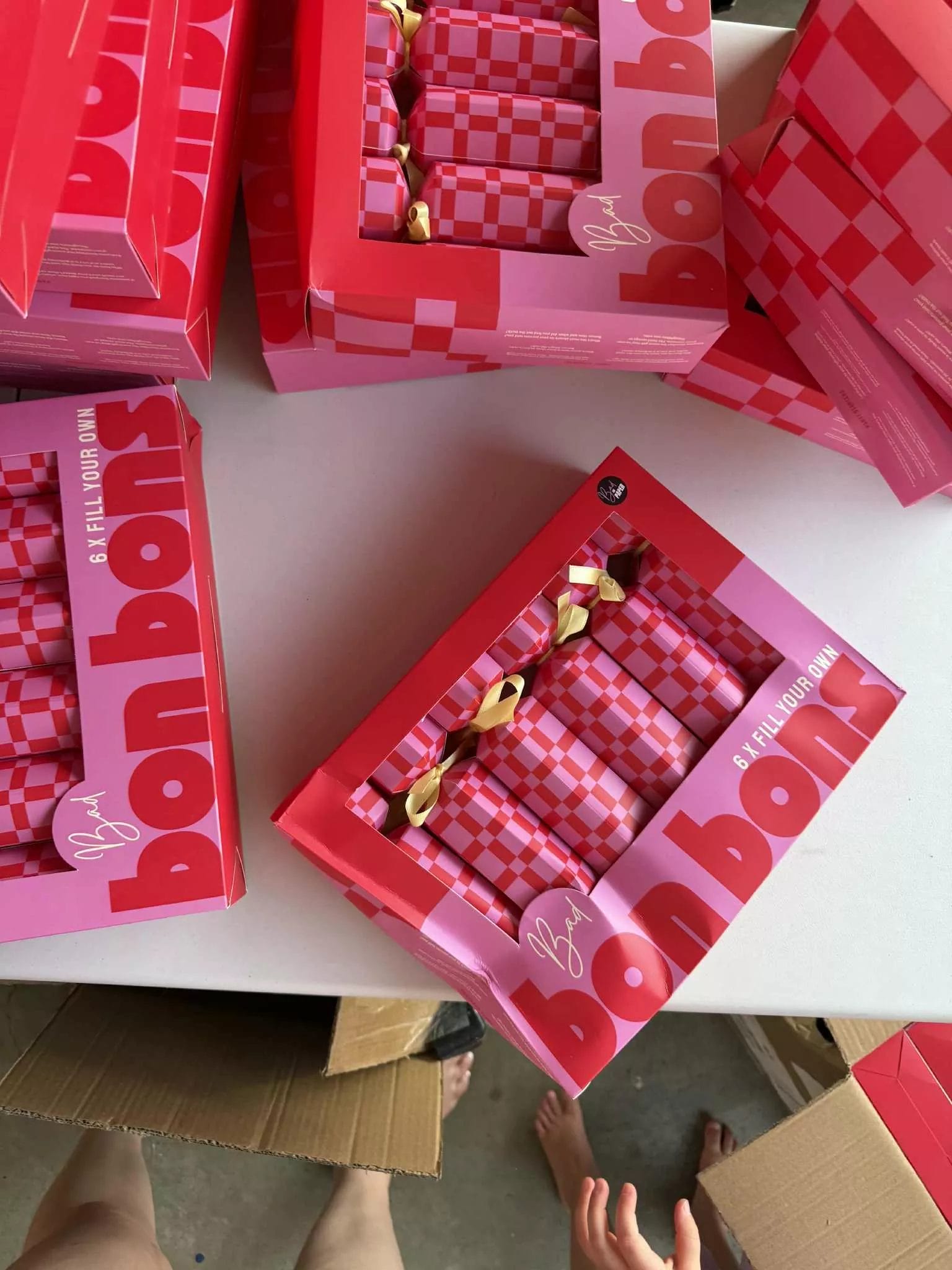 Christmas crackers-The edges of the box were squeezed